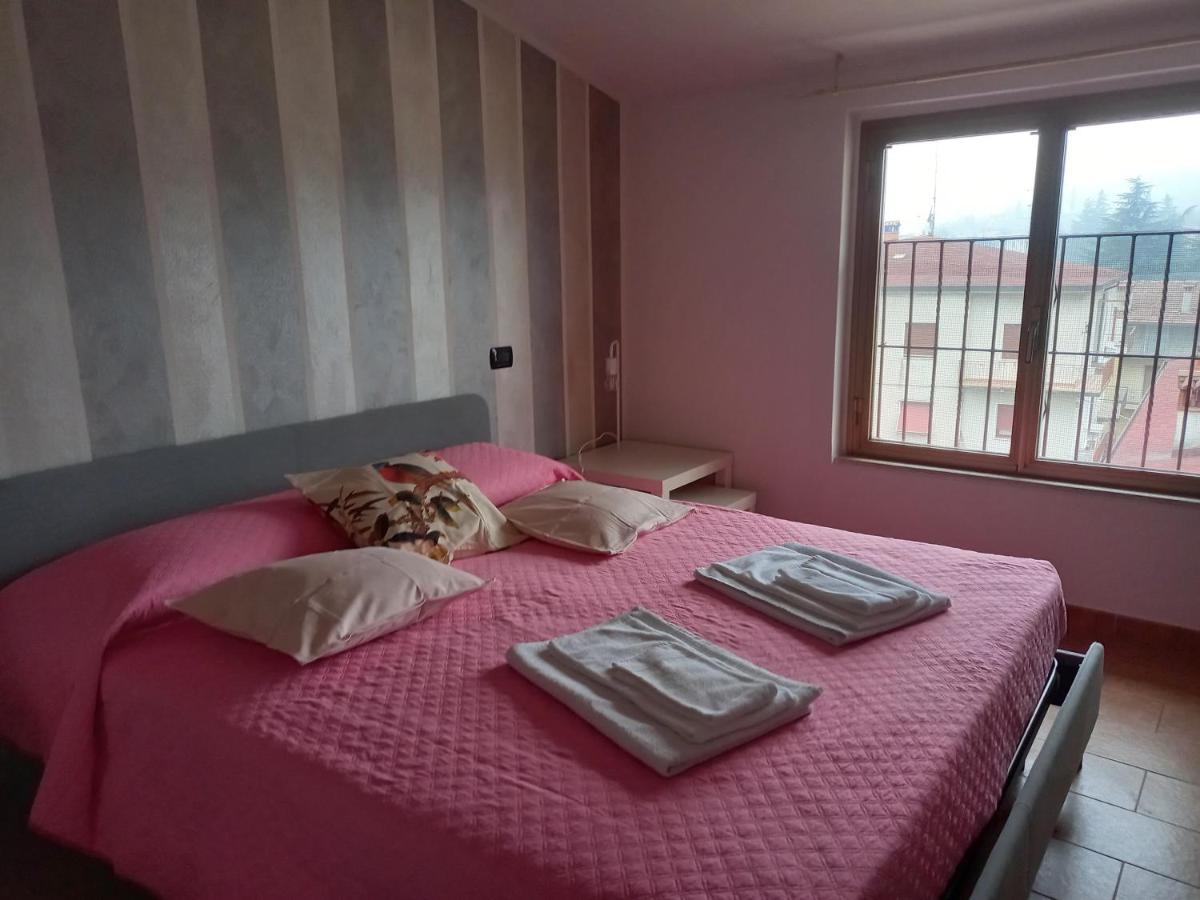 Apartamento Dino Il Mansardino Ome Exterior foto